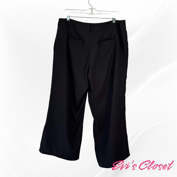 INC International Concepts Women's Cropped Black Light Weight Pants Sz 14 - Picture 2 of 6